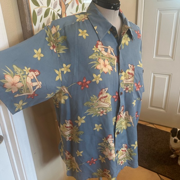 Slate Blue Casual Button Down Shirt with Tropical Floral Print (B05) - Picture 4 of 9